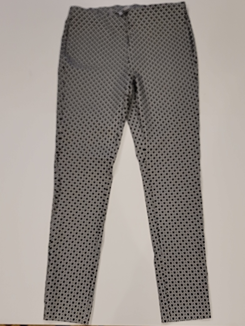 MICHAEL Michael Kors Black & White Geo-Print Woven Leggings - Picture 2 of 9